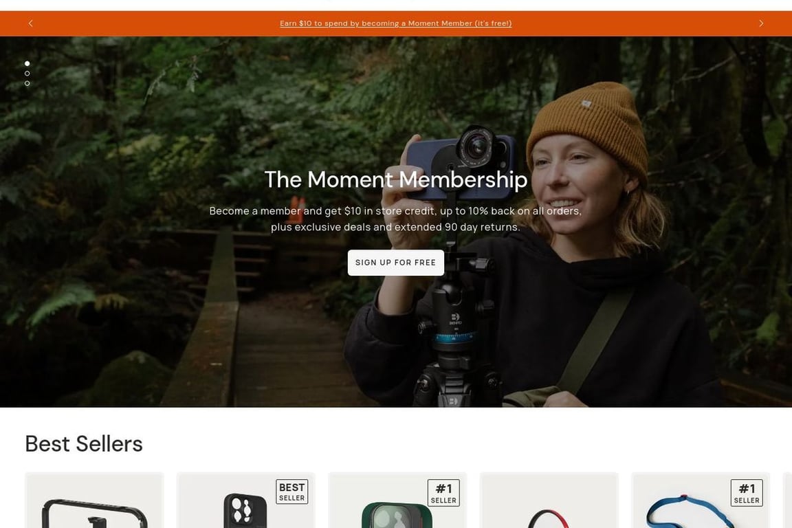 Moment homepage